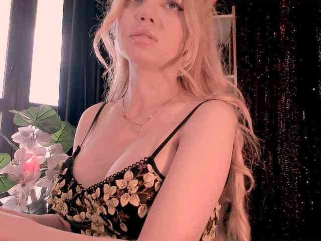 Modelo: blondebab3