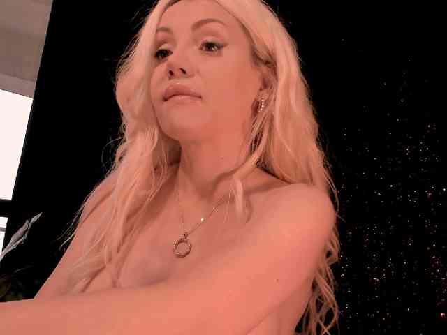 Modelo: blondebab3