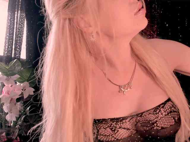 Modelo: blondebab3