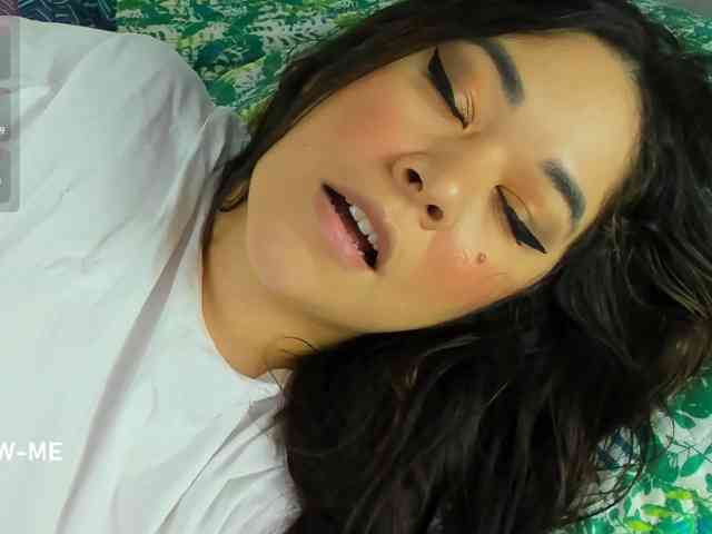 Brianna20 webcam