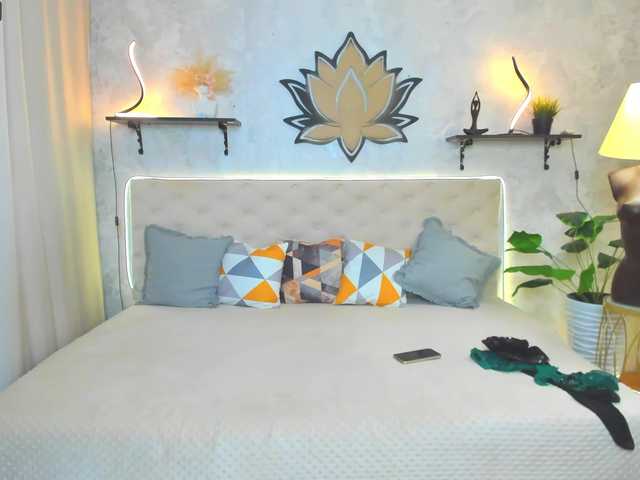 Bianka-strip's BongaCams show and profile