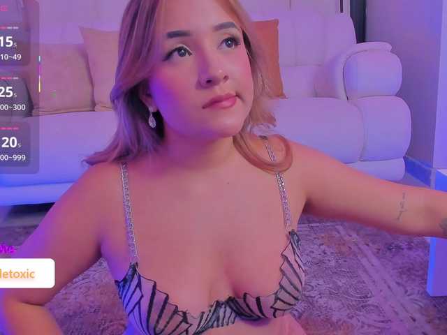LittleToxic live cam on BongaCams