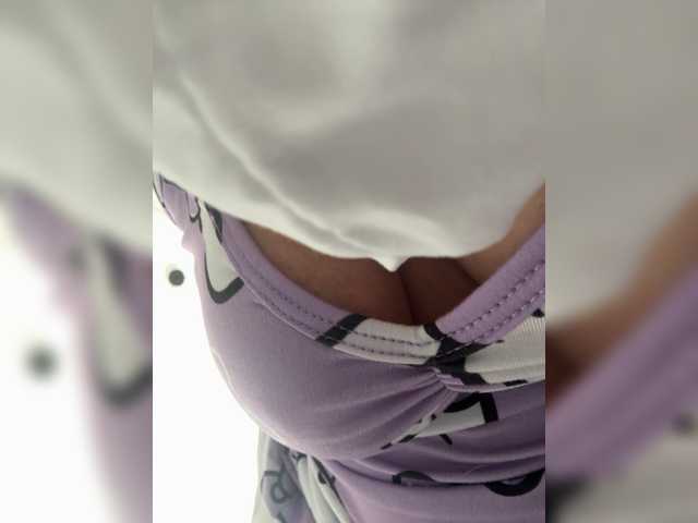 LittleToxic live webcam show