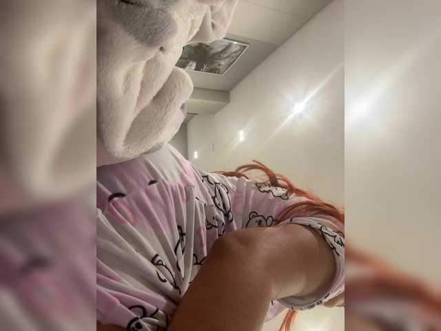 LittleToxic live webcam show
