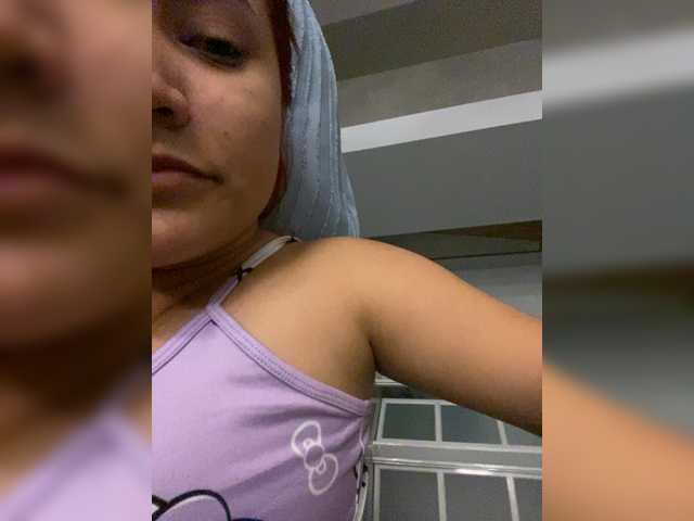 LittleToxic live webcam show