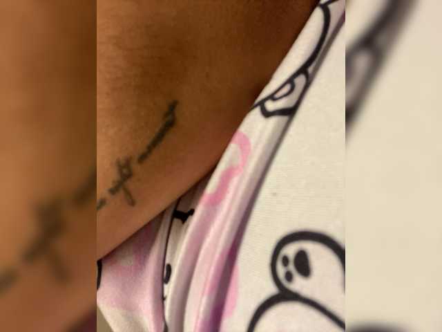 LittleToxic live webcam show