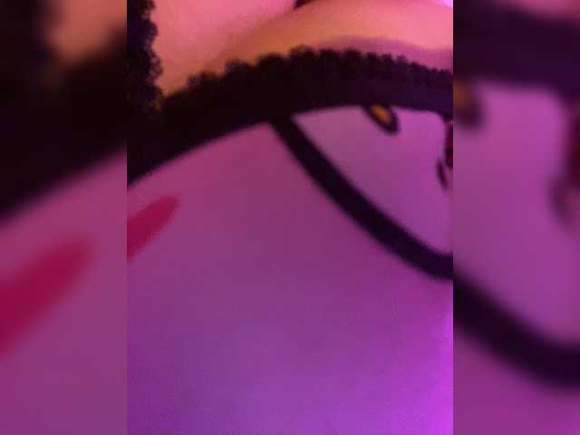 LittleToxic's BongaCams show and profile