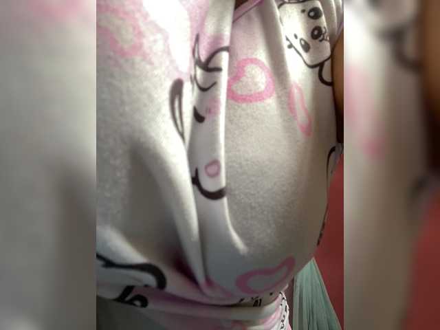 LittleToxic live cam preview