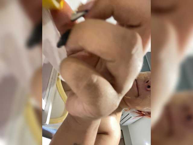 LittleToxic live webcam show