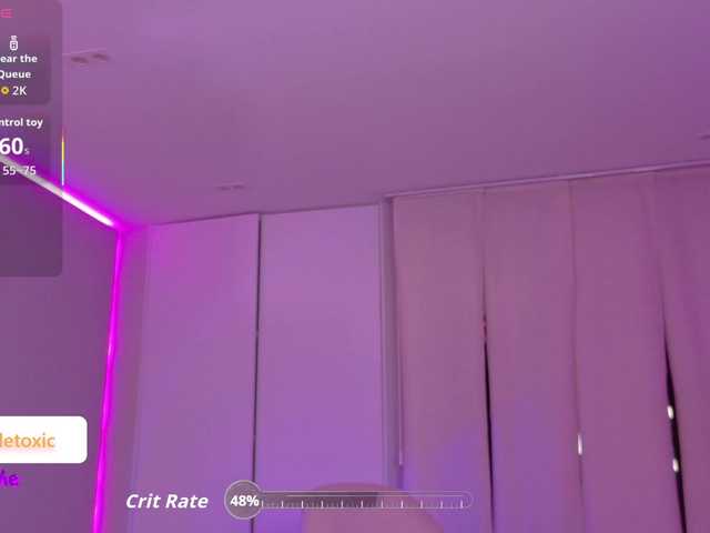 LittleToxic live cam preview