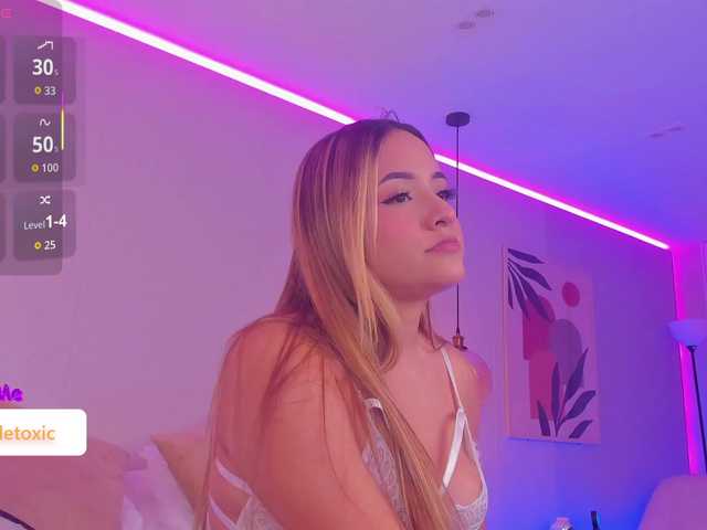 LittleToxic's BongaCams show and profile