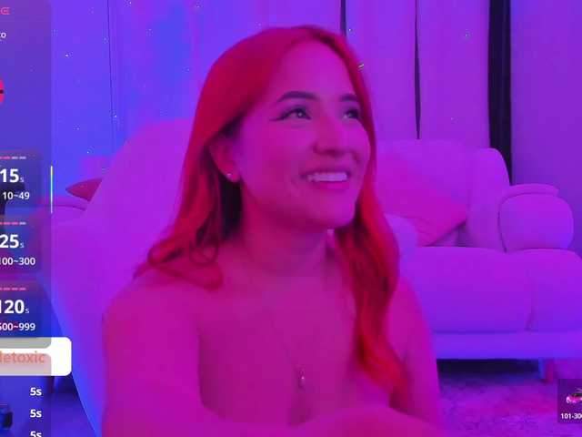 LittleToxic live webcam show