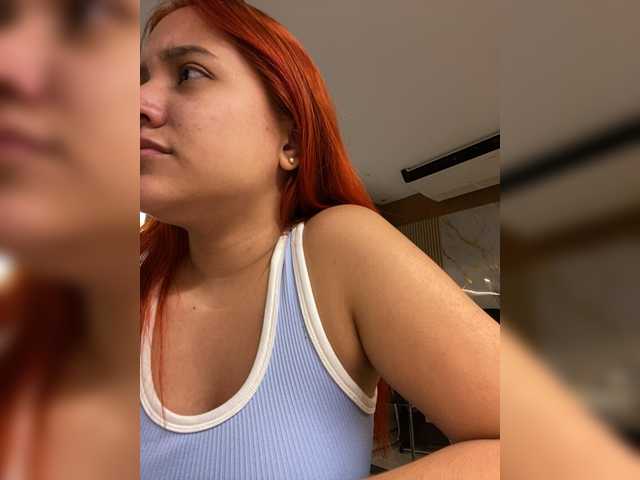 LittleToxic live webcam show