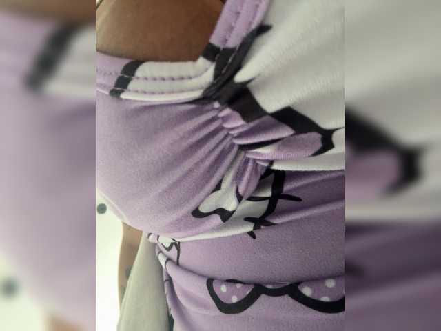 LittleToxic live webcam show