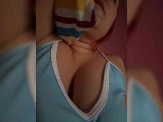 LittleToxic webcam