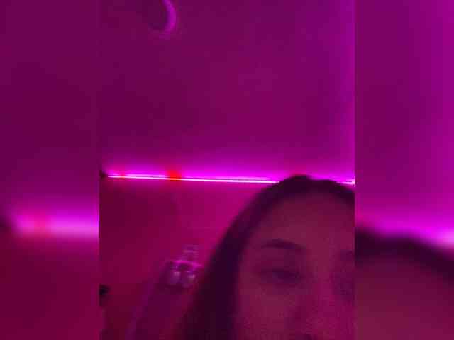 LittleToxic webcam