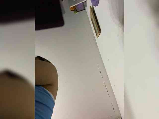LittleToxic webcam