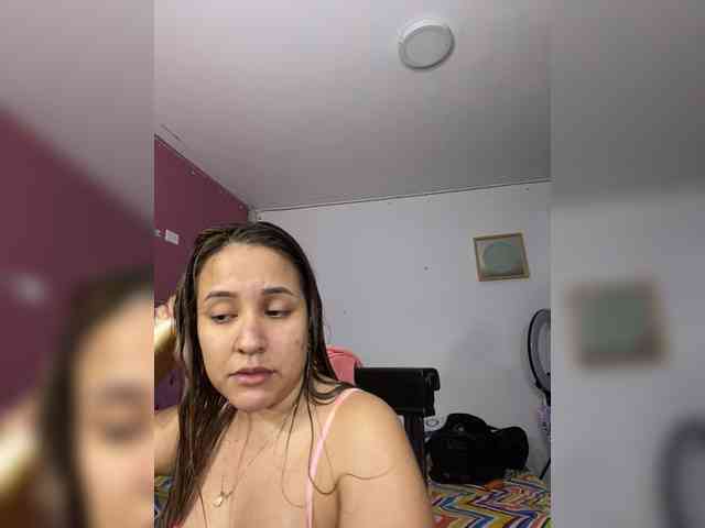 LittleToxic webcam