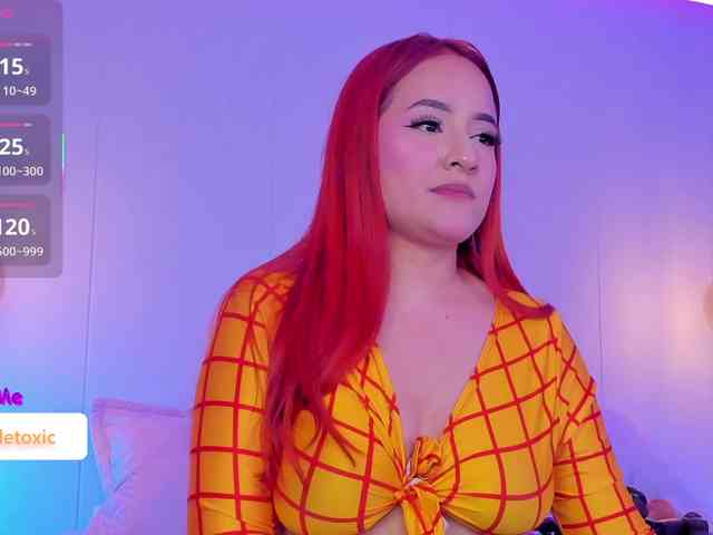 LittleToxic webcam