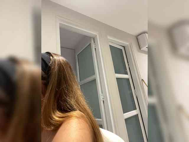 LittleToxic webcam