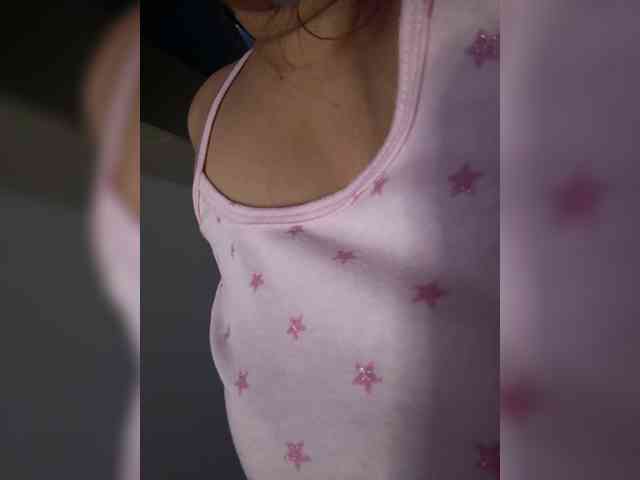 LittleToxic webcam