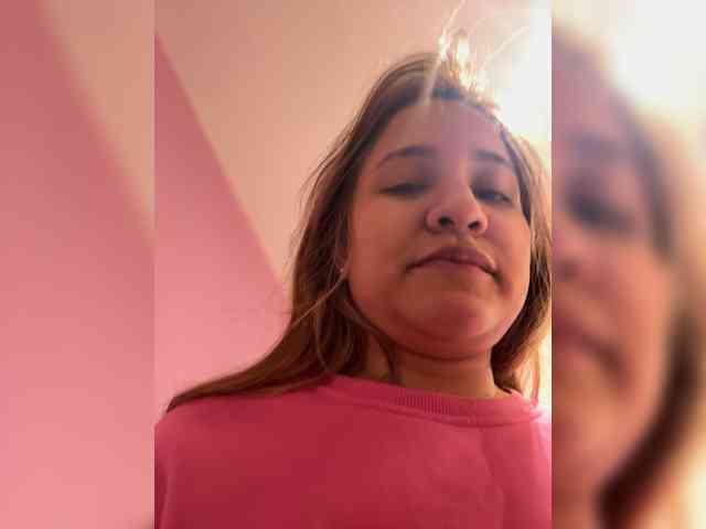 LittleToxic webcam