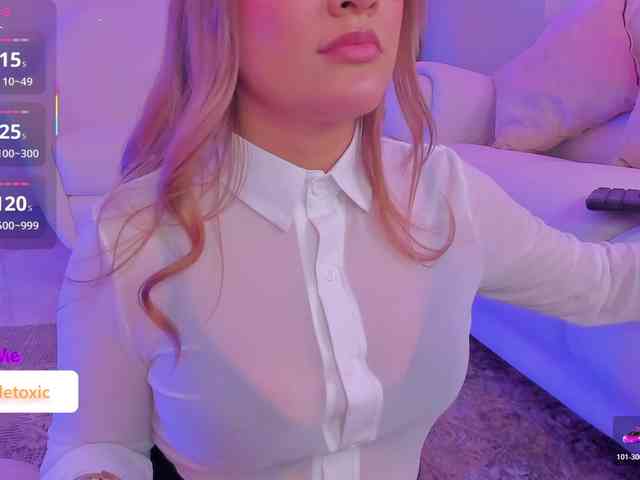 LittleToxic webcam