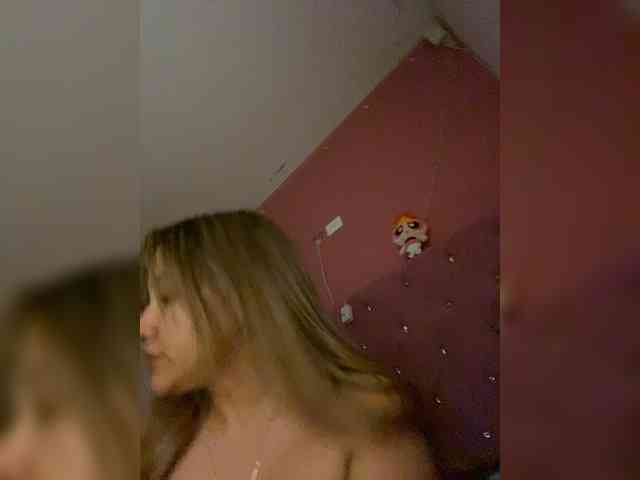 LittleToxic webcam