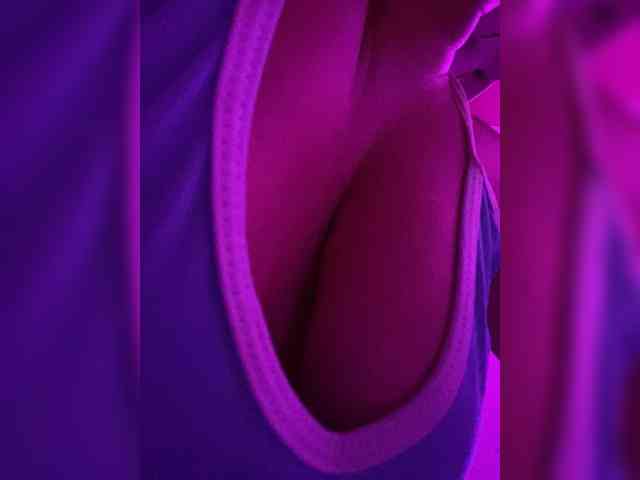 LittleToxic Live Webcam on BongaCams