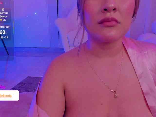 LittleToxic webcam