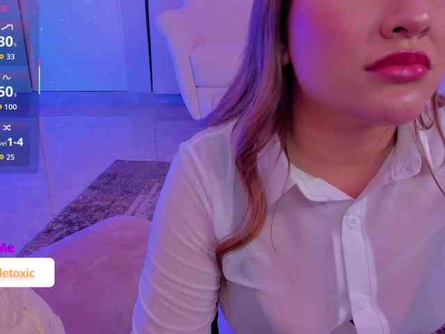 LittleToxic webcam