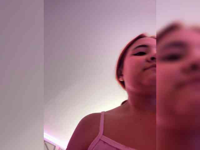 LittleToxic webcam