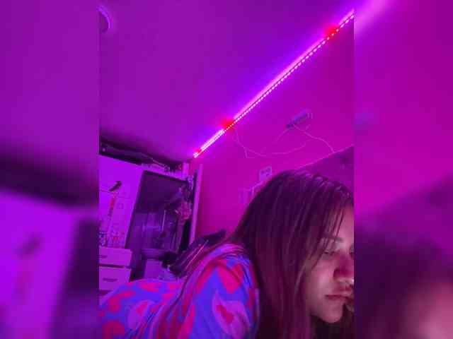 LittleToxic webcam