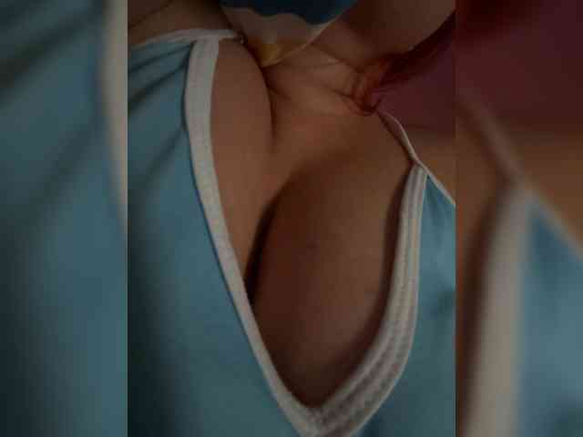 LittleToxic webcam