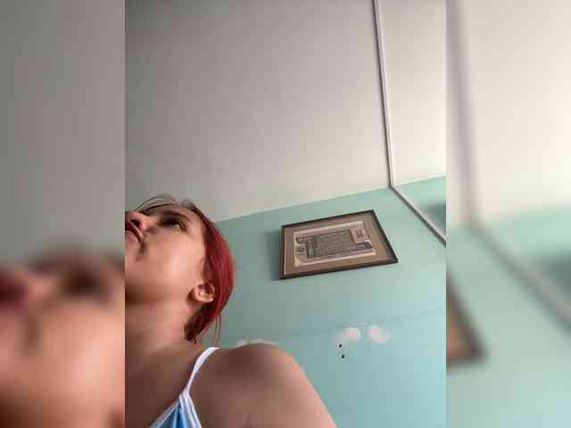 LittleToxic webcam
