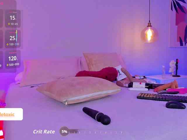LittleToxic webcam