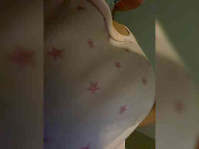 LittleToxic webcam