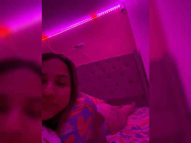 LittleToxic webcam