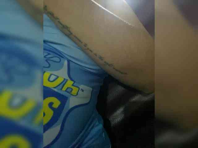 LittleToxic webcam