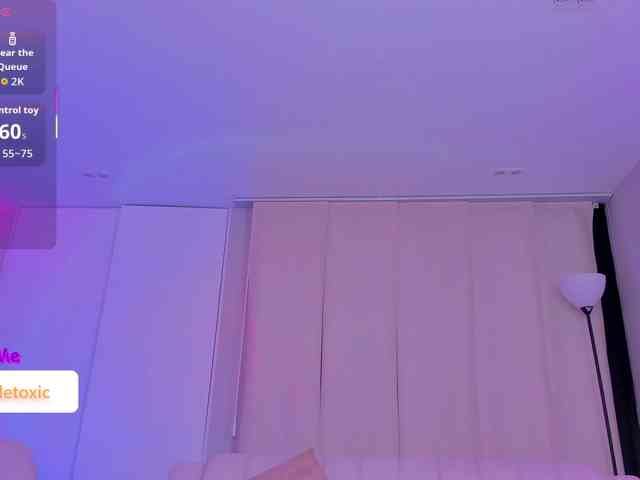 LittleToxic webcam