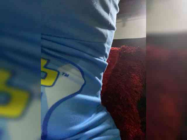 LittleToxic webcam