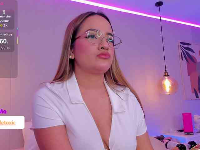 LittleToxic webcam