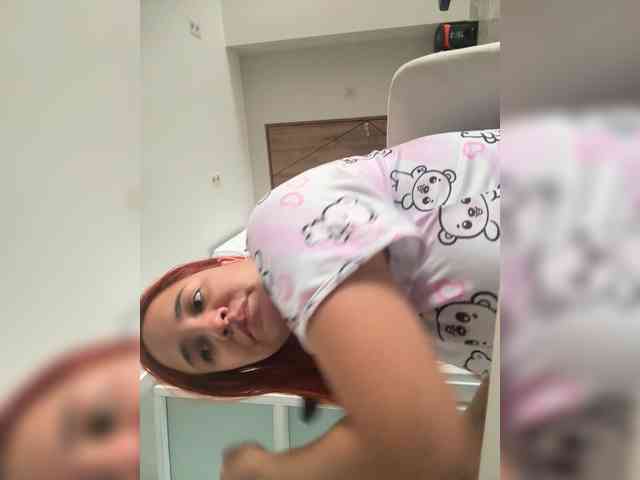 LittleToxic webcam