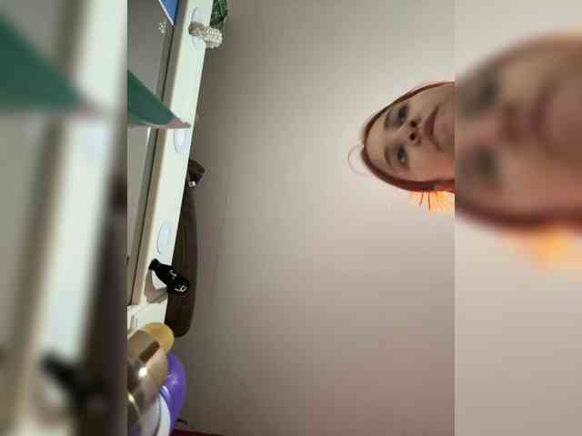 LittleToxic webcam