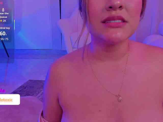 LittleToxic webcam