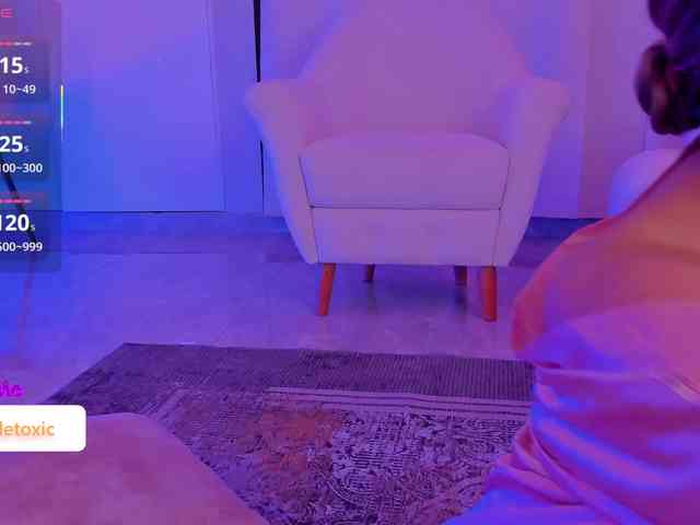 LittleToxic webcam