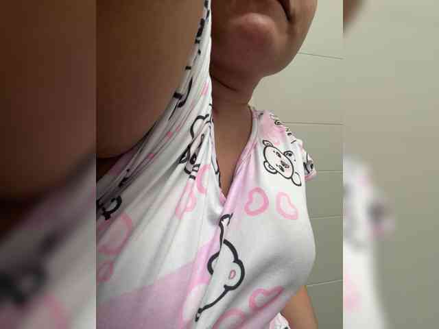 LittleToxic webcam