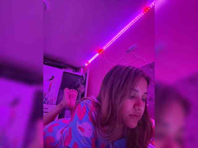 LittleToxic webcam