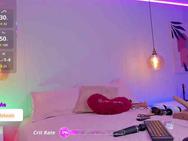 LittleToxic webcam