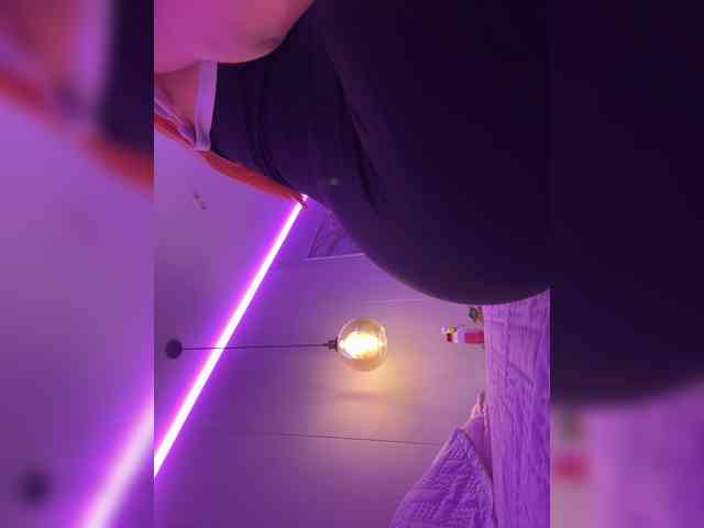 LittleToxic webcam